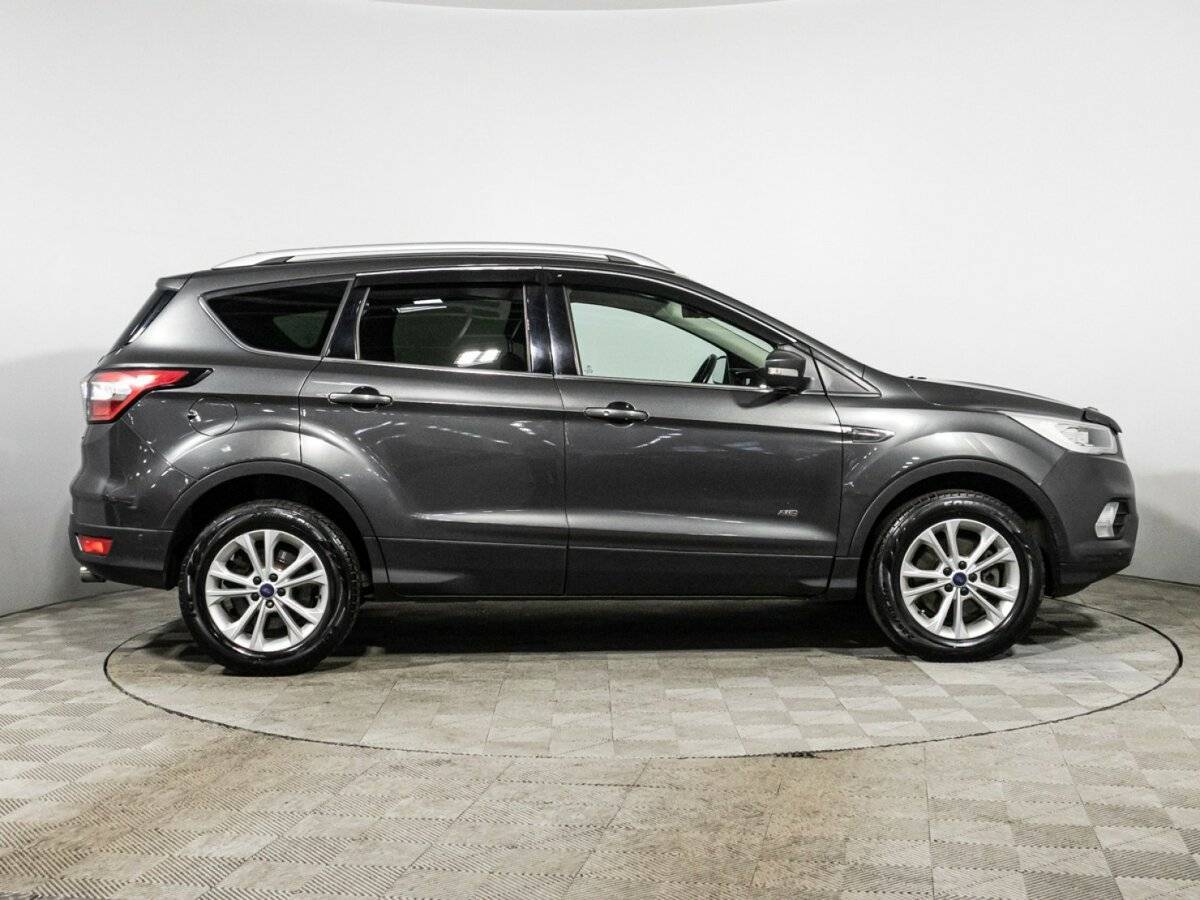 Ford Kuga с пробегом — 2017 год. Фото: #3