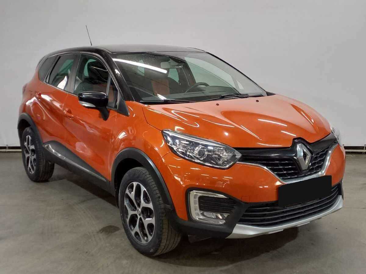 Renault Kaptur с пробегом — 2016 год. Фото: #2