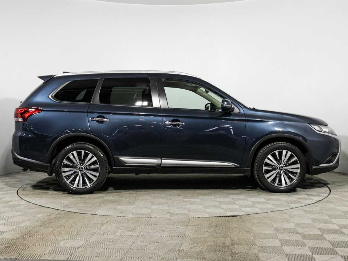 Mitsubishi Outlander с пробегом — 2020 год. Фото: #3