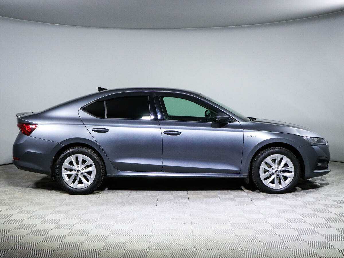 Skoda Octavia с пробегом — 2021 год. Фото: #3