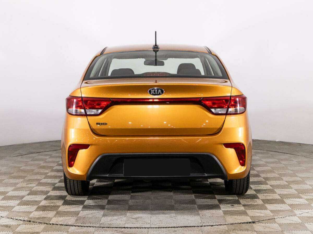 Kia Rio с пробегом — 2017 год. Фото: #5