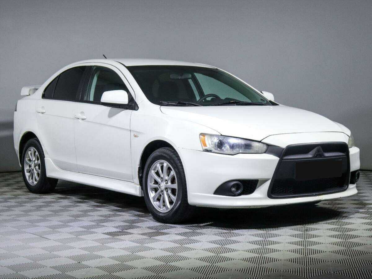 Mitsubishi Lancer с пробегом — 2012 год. Фото: #2
