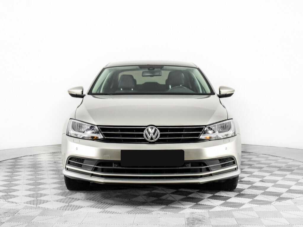 Volkswagen Jetta с пробегом — 2016 год. Фото: #1