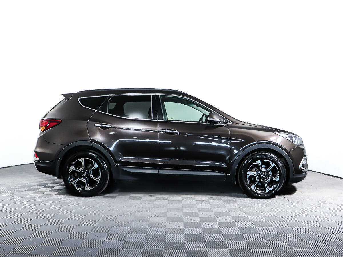 Hyundai Santa Fe с пробегом — 2016 год. Фото: #3