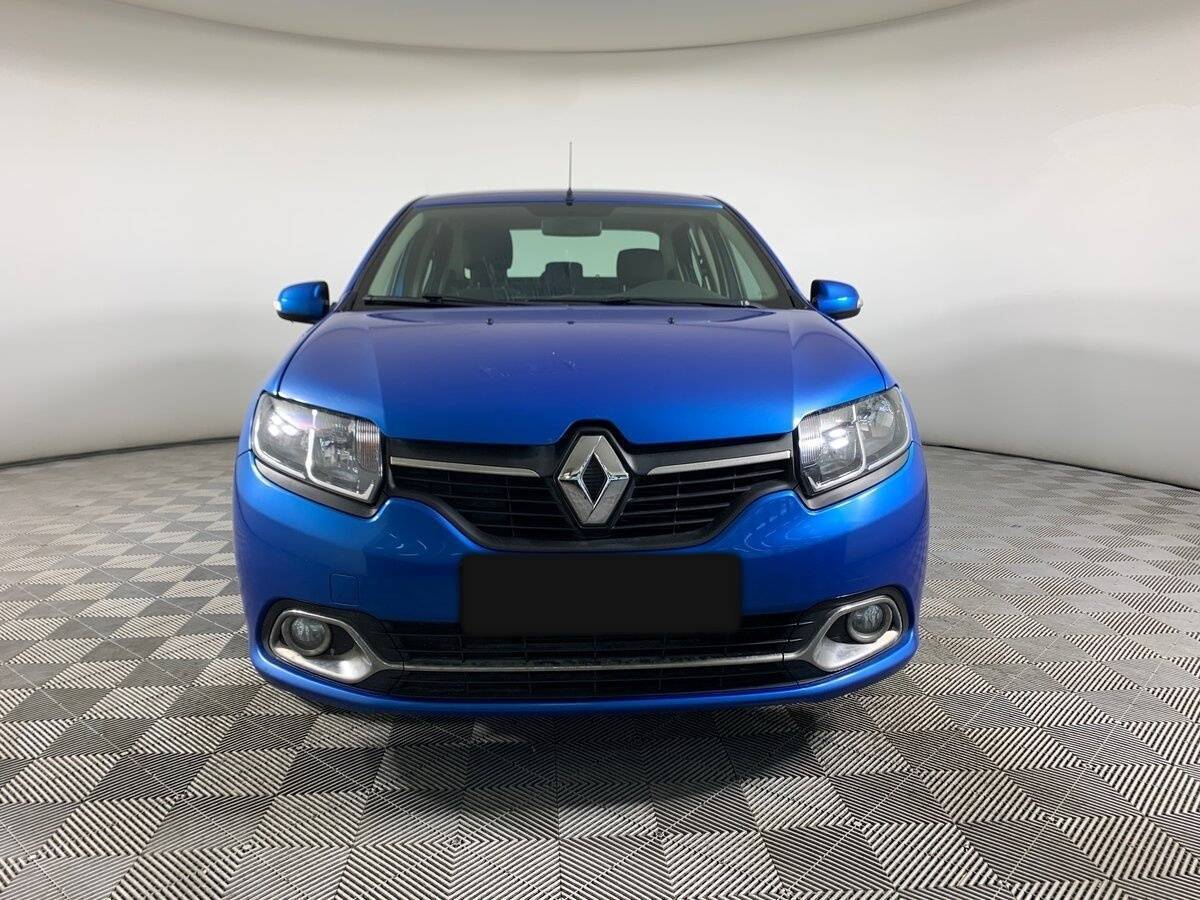 Renault Logan с пробегом — 2015 год. Фото: #1