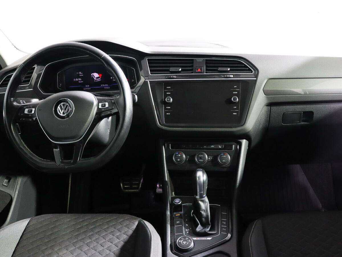 Volkswagen Tiguan с пробегом — 2018 год. Фото: #9