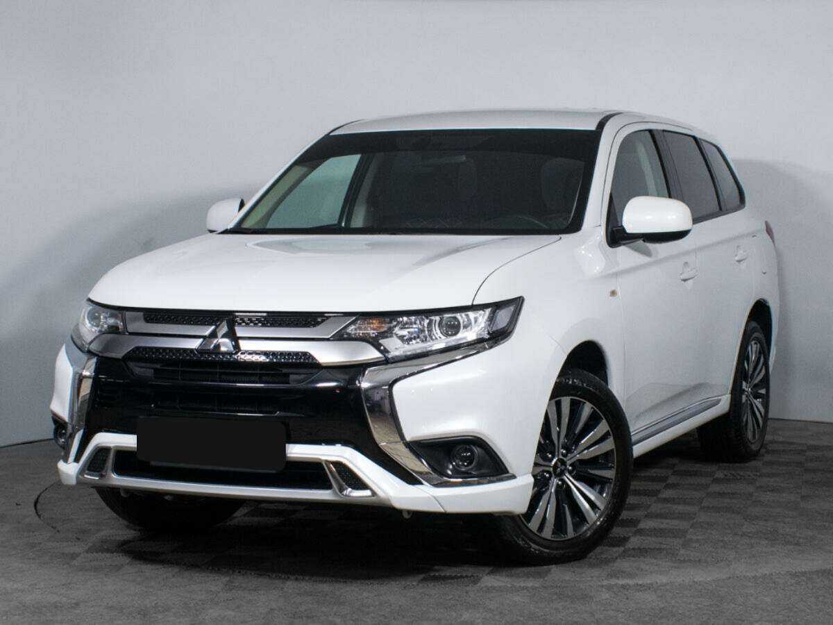 Mitsubishi Outlander с пробегом — 2022 год. Фото: #0