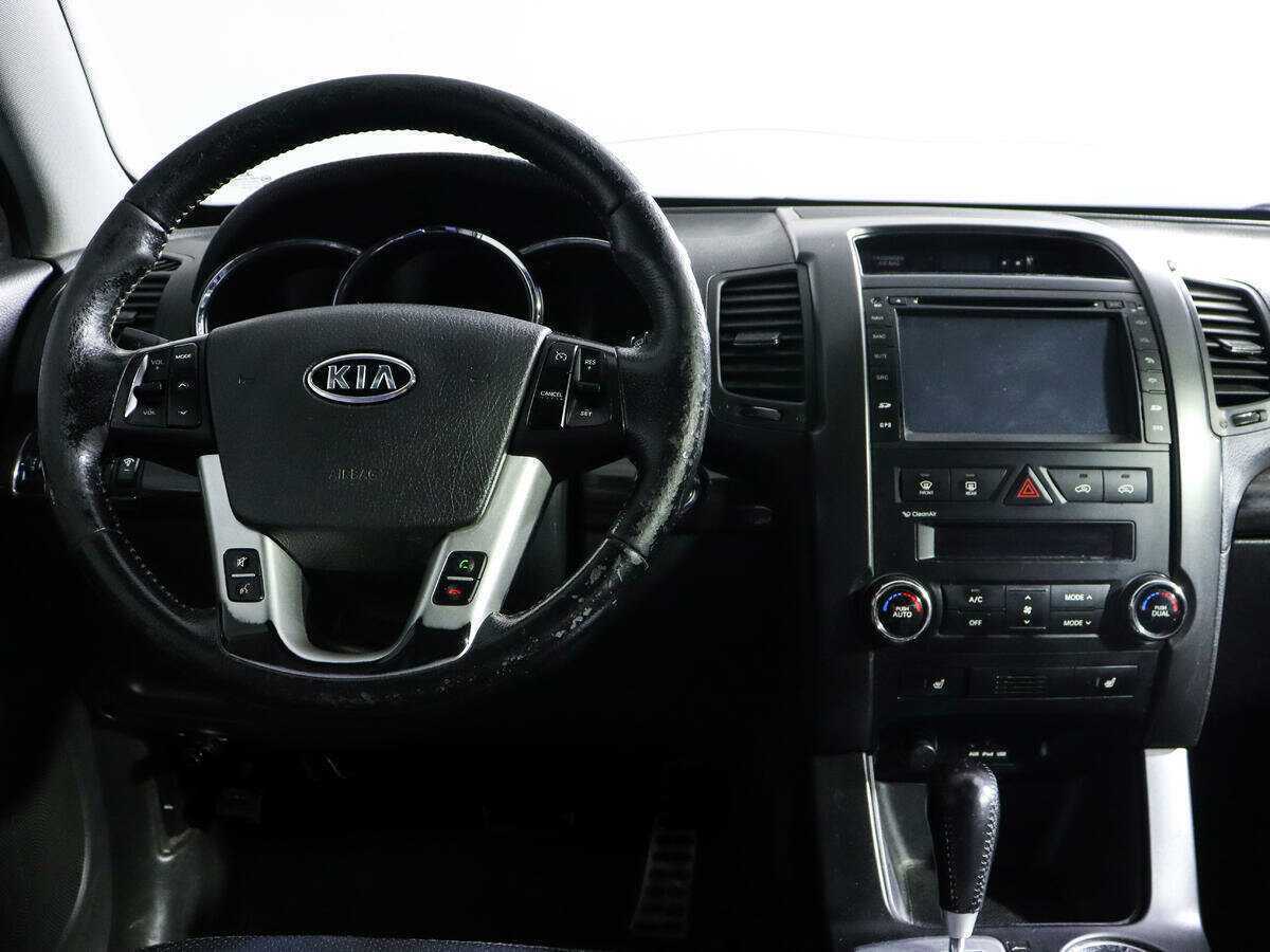 Kia Sorento с пробегом — 2012 год. Фото: #9