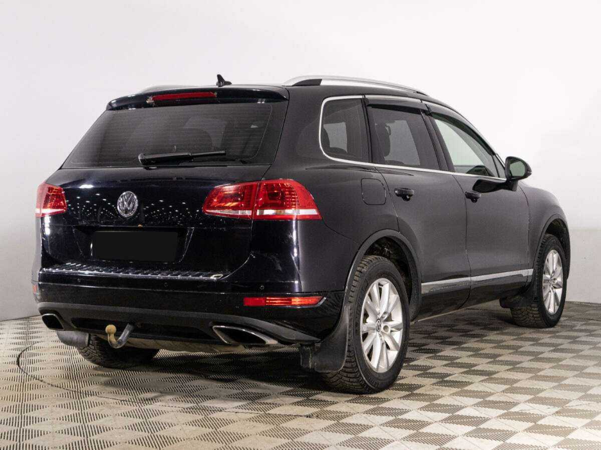 Volkswagen Touareg с пробегом — 2012 год. Фото: #3