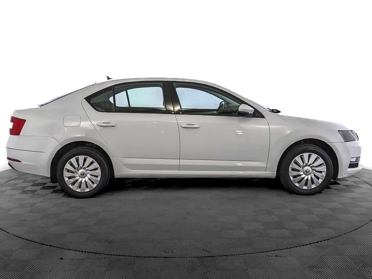 Skoda Octavia с пробегом — 2019 год. Фото: #3