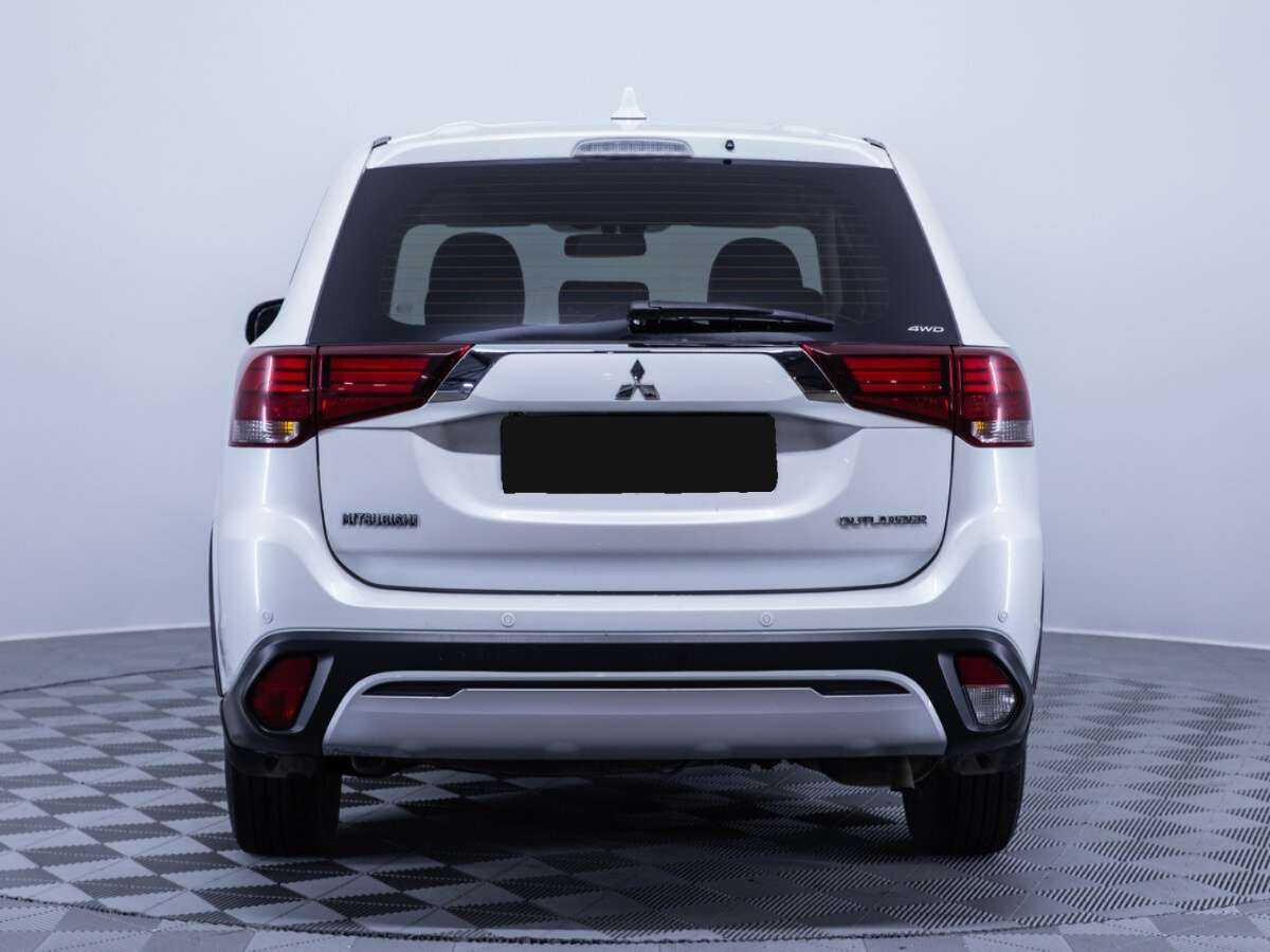 Mitsubishi Outlander с пробегом — 2020 год. Фото: #5