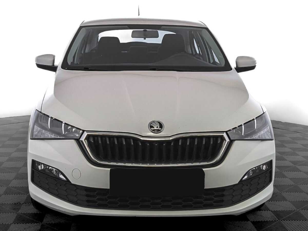 Skoda Rapid с пробегом — 2020 год. Фото: #1