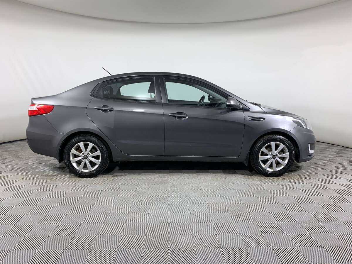 Kia Rio с пробегом — 2012 год. Фото: #3