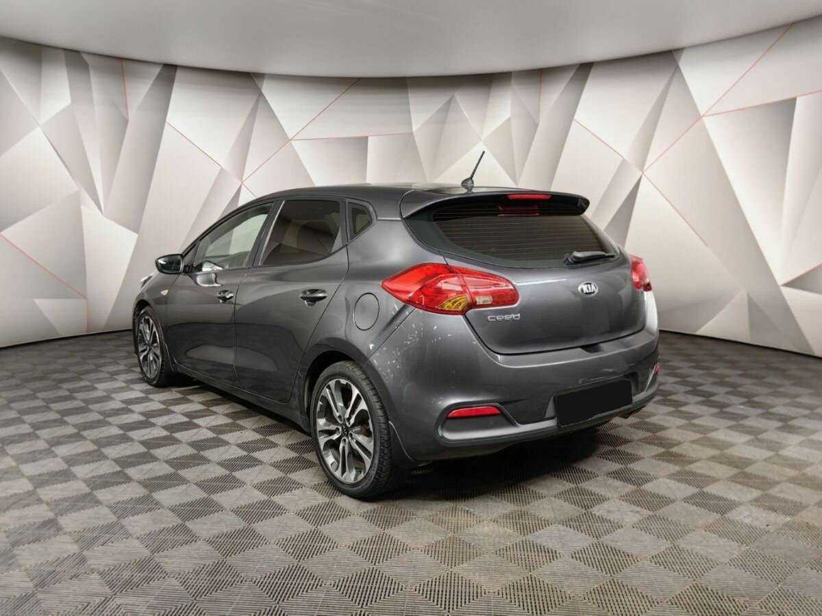 Kia Ceed с пробегом — 2014 год. Фото: #3