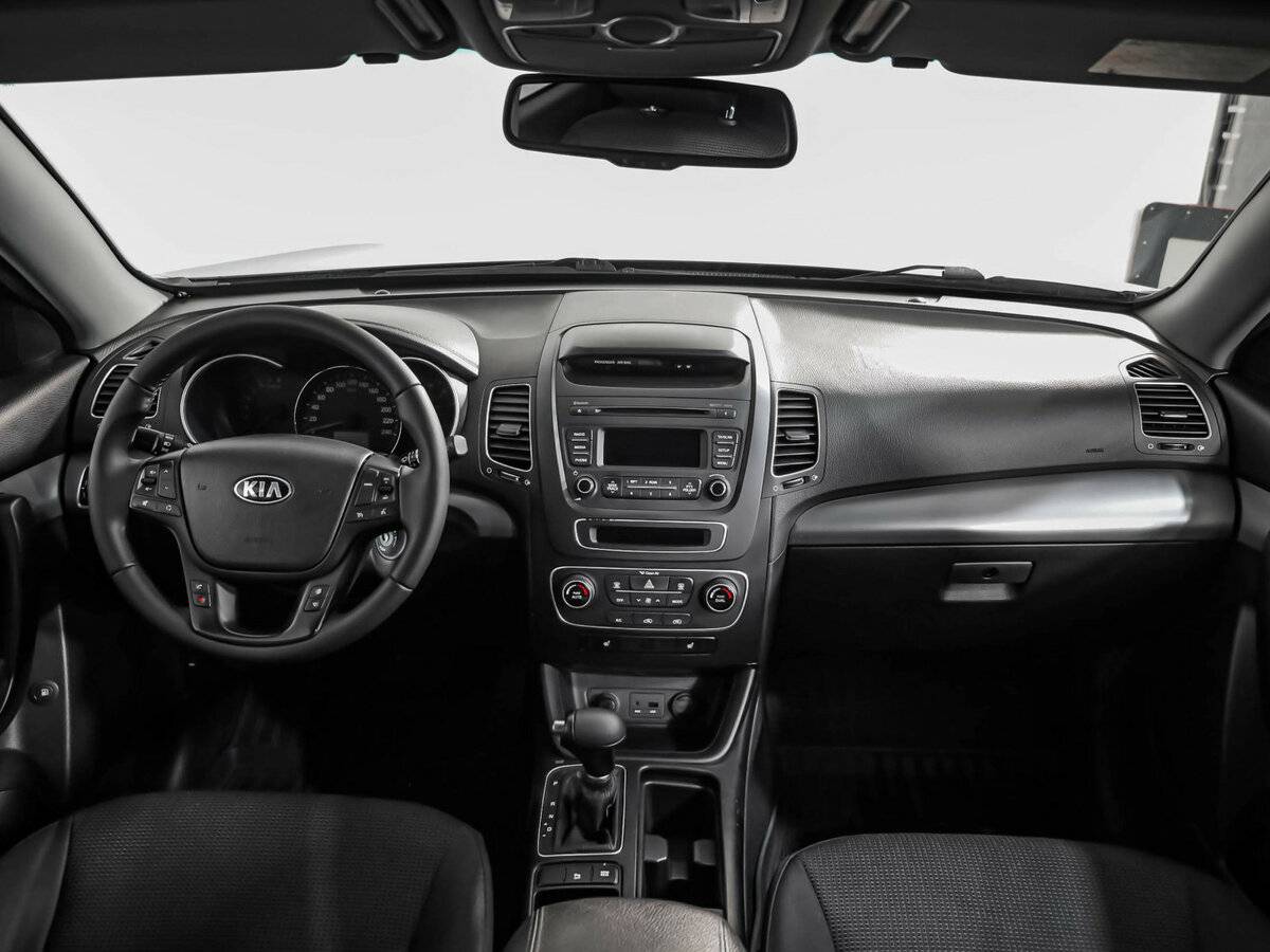 Kia Sorento с пробегом — 2013 год. Фото: #8