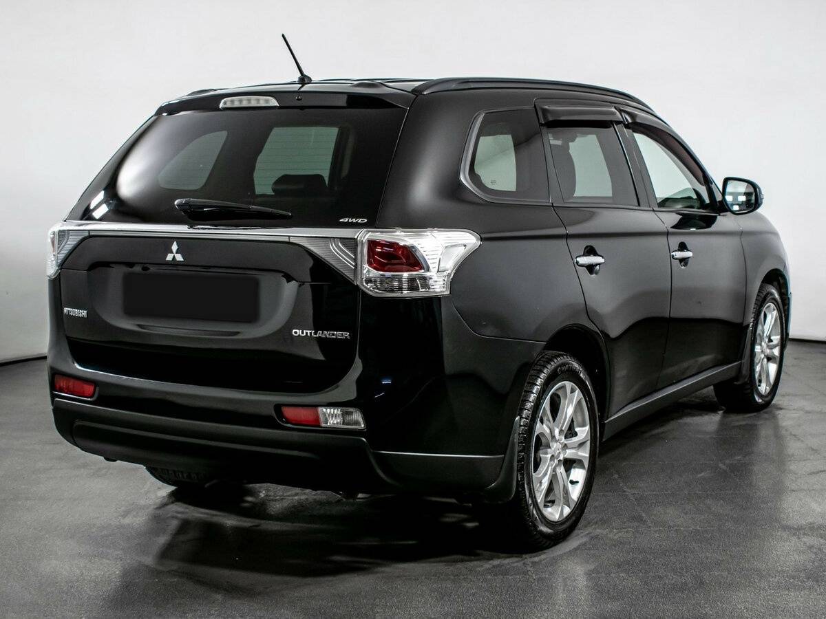 Mitsubishi Outlander с пробегом — 2013 год. Фото: #4