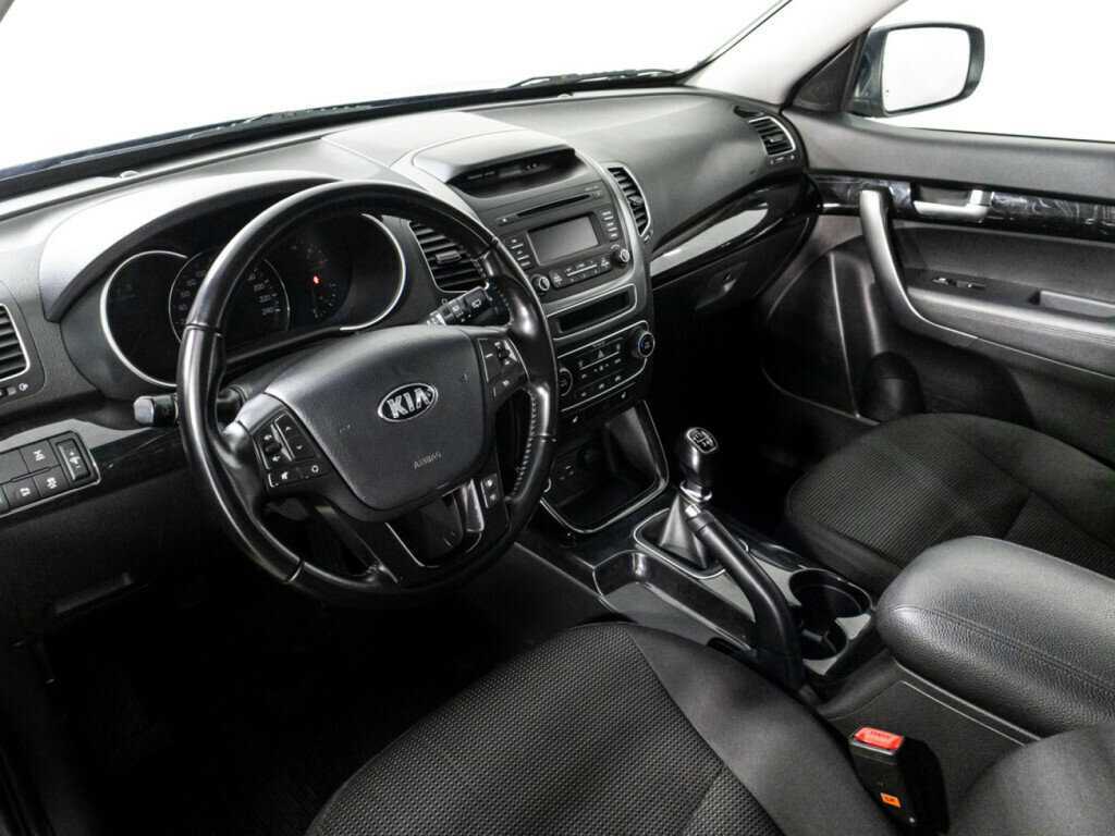 Kia Sorento с пробегом — 2016 год. Фото: #8