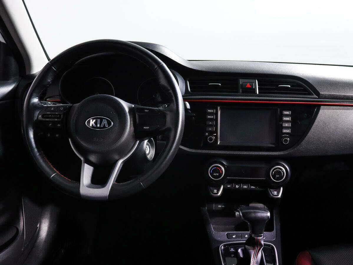 Kia Rio с пробегом — 2019 год. Фото: #9