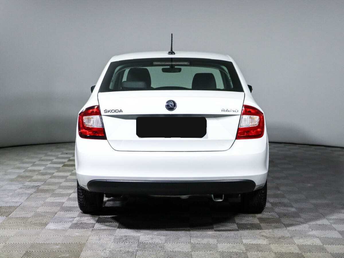 Skoda Rapid с пробегом — 2019 год. Фото: #5
