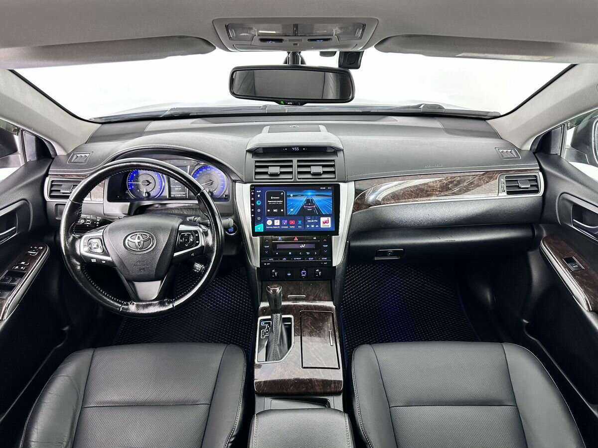 Toyota Camry с пробегом — 2016 год. Фото: #8