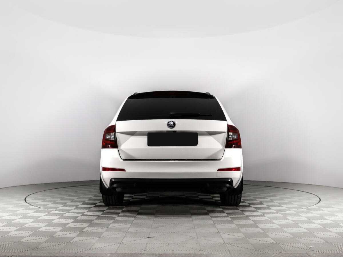 Skoda Octavia с пробегом — 2015 год. Фото: #5