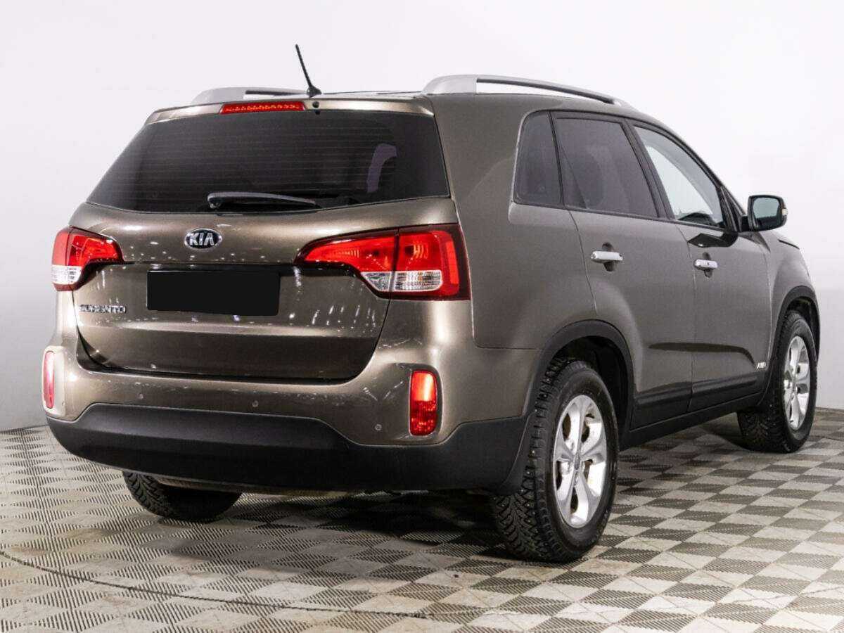 Kia Sorento с пробегом — 2014 год. Фото: #4