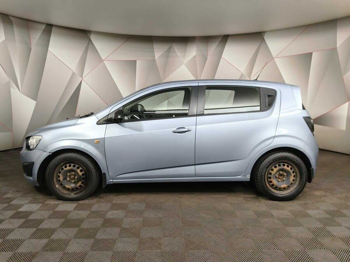 Chevrolet Aveo с пробегом — 2012 год. Фото: #4