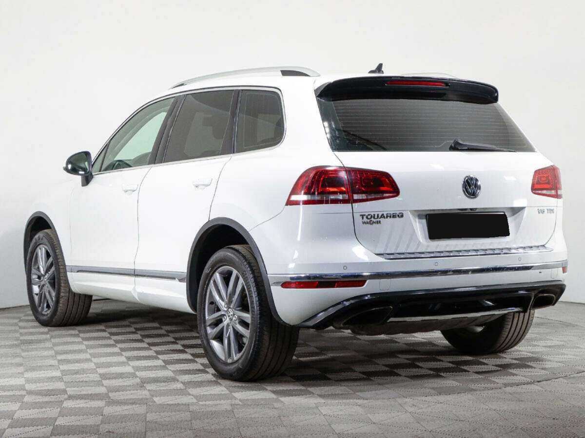 Volkswagen Touareg с пробегом — 2016 год. Фото: #5