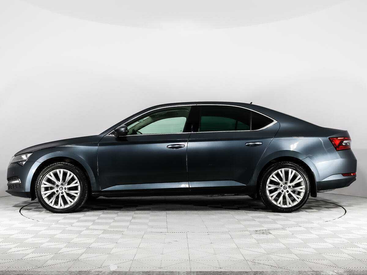 Skoda Superb с пробегом — 2019 год. Фото: #7
