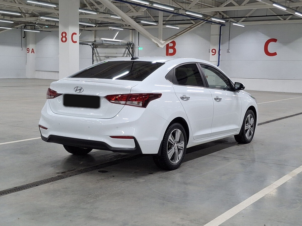 Hyundai Solaris с пробегом — 2017 год. Фото: #4