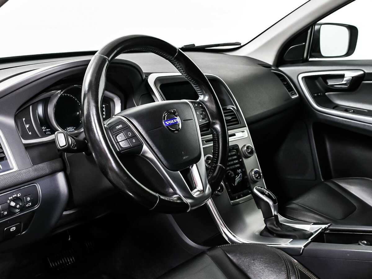 Volvo XC60 с пробегом — 2017 год. Фото: #11