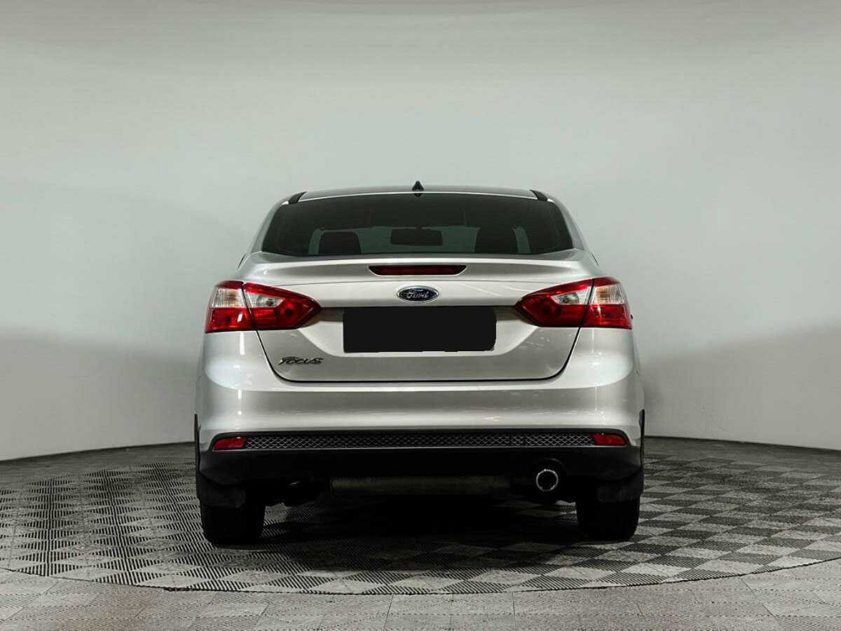 Ford Focus с пробегом — 2015 год. Фото: #4