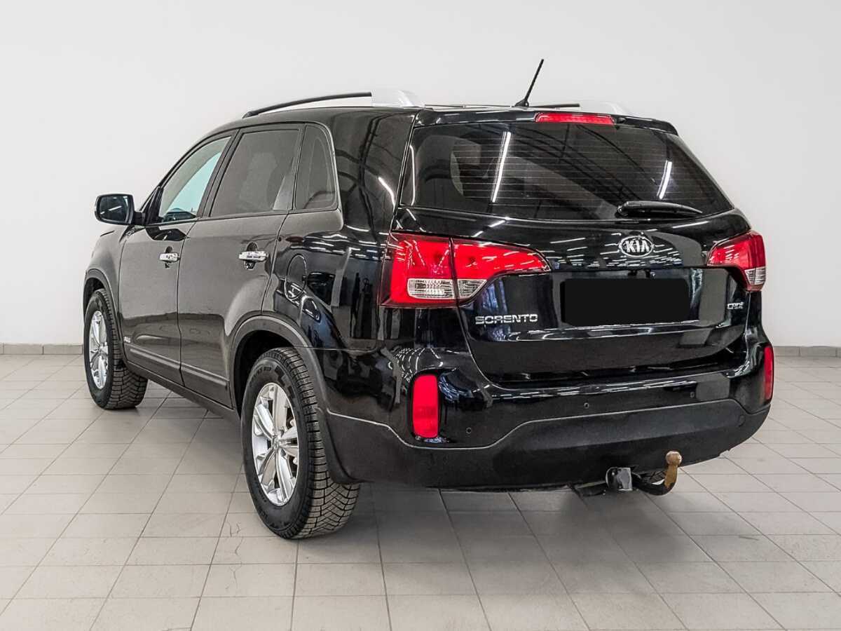 Kia Sorento с пробегом — 2015 год. Фото: #6