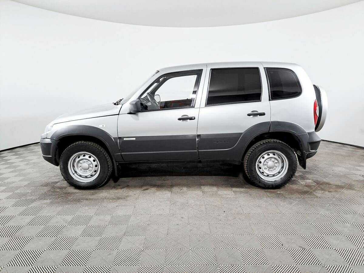 Chevrolet Niva с пробегом — 2013 год. Фото: #7
