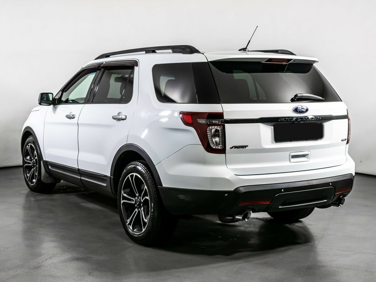 Ford Explorer с пробегом — 2013 год. Фото: #6