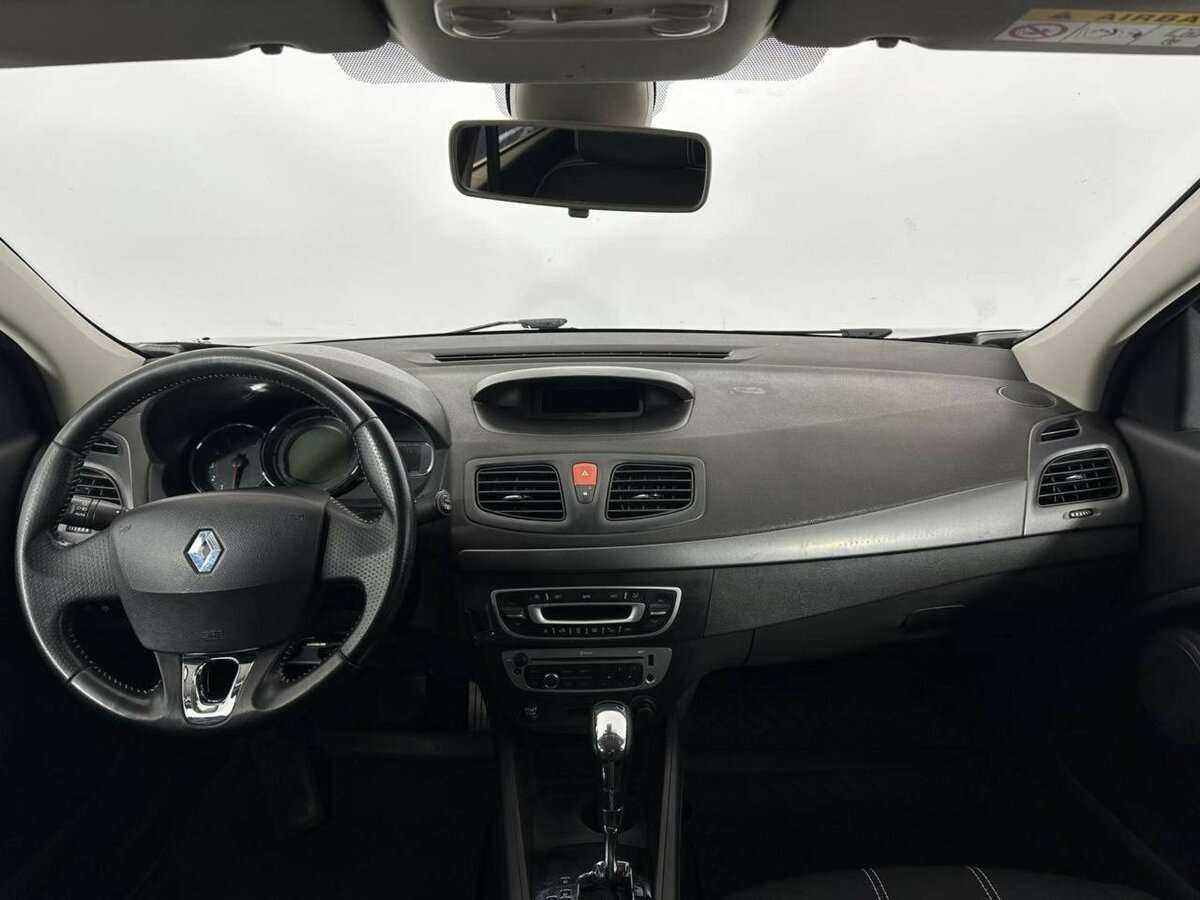Renault Fluence с пробегом — 2014 год. Фото: #6