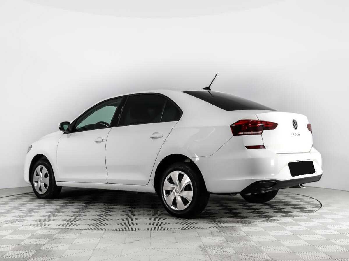 Volkswagen Polo с пробегом — 2021 год. Фото: #4