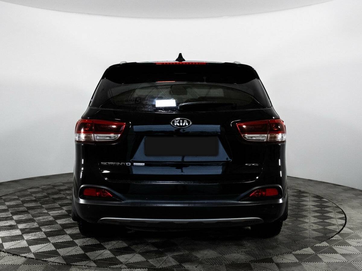 Kia Sorento с пробегом — 2016 год. Фото: #5