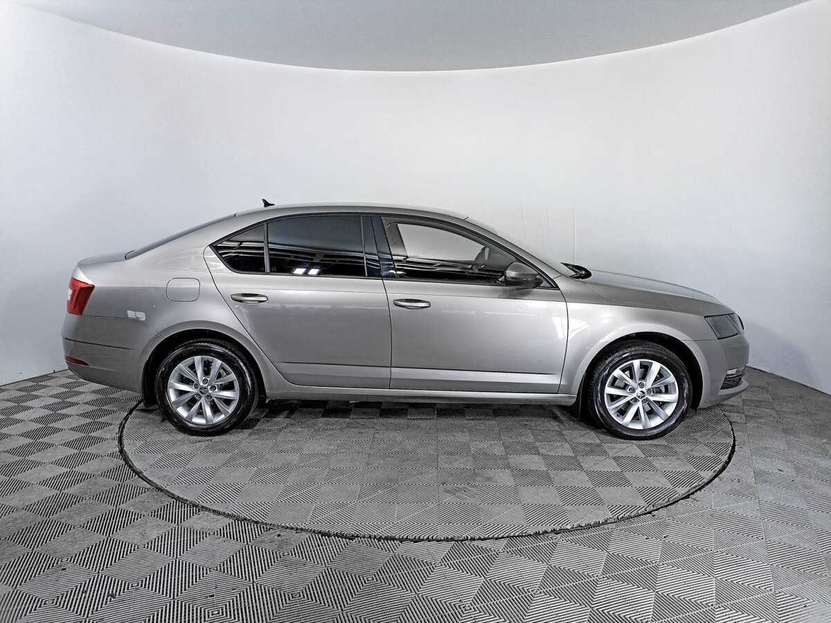 Skoda Octavia с пробегом — 2019 год. Фото: #3