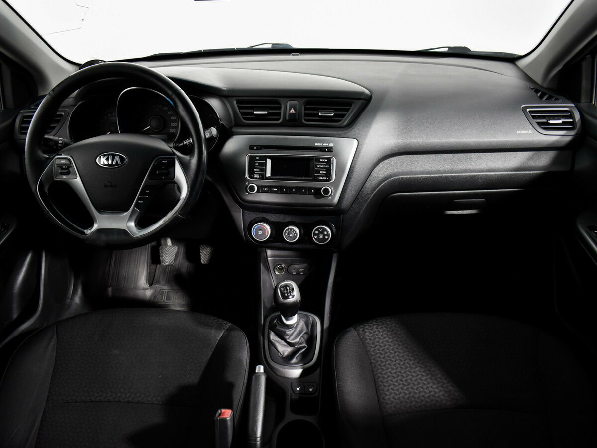 Kia Rio с пробегом — 2016 год. Фото: #12