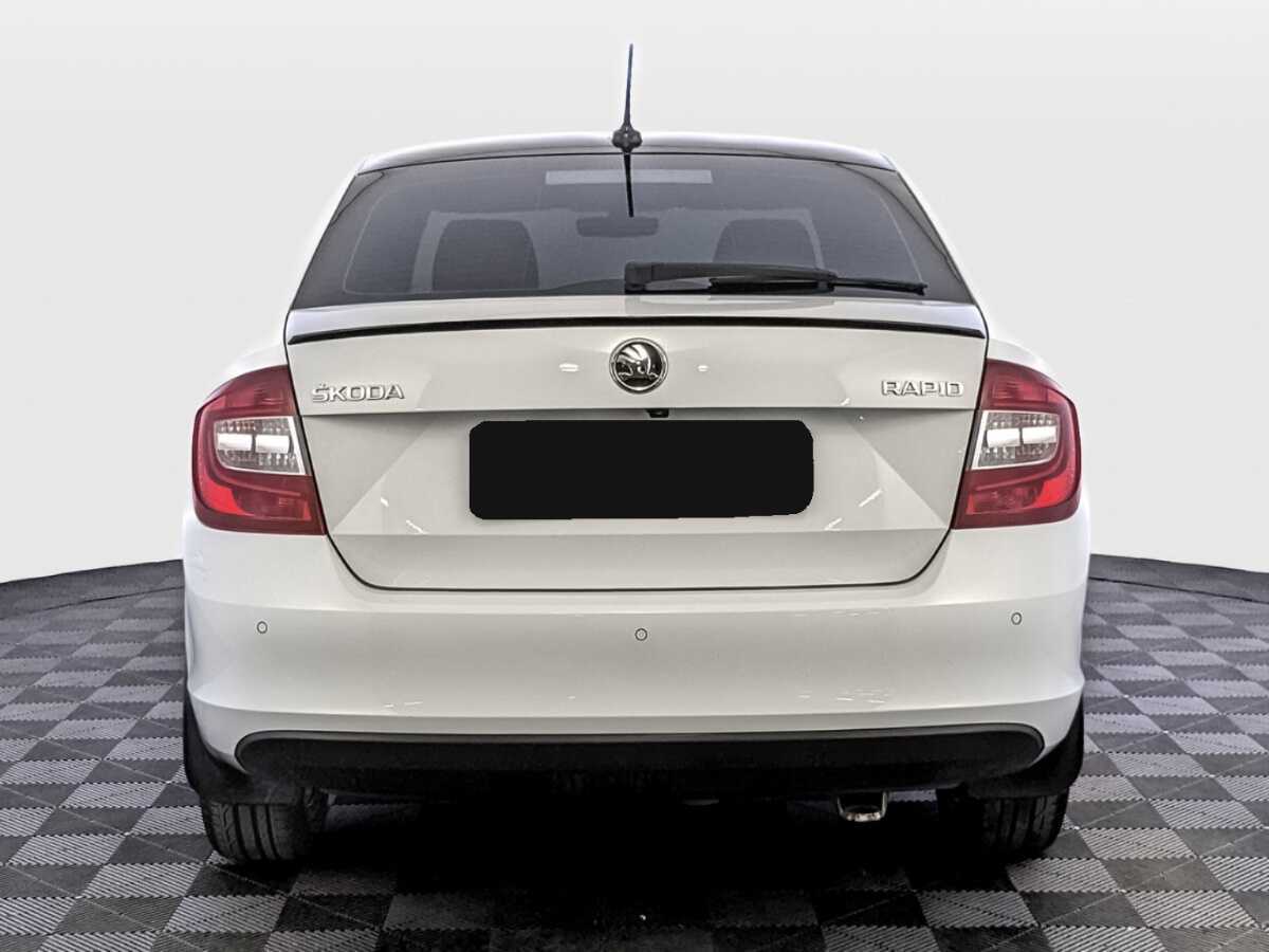 Skoda Rapid с пробегом — 2019 год. Фото: #5