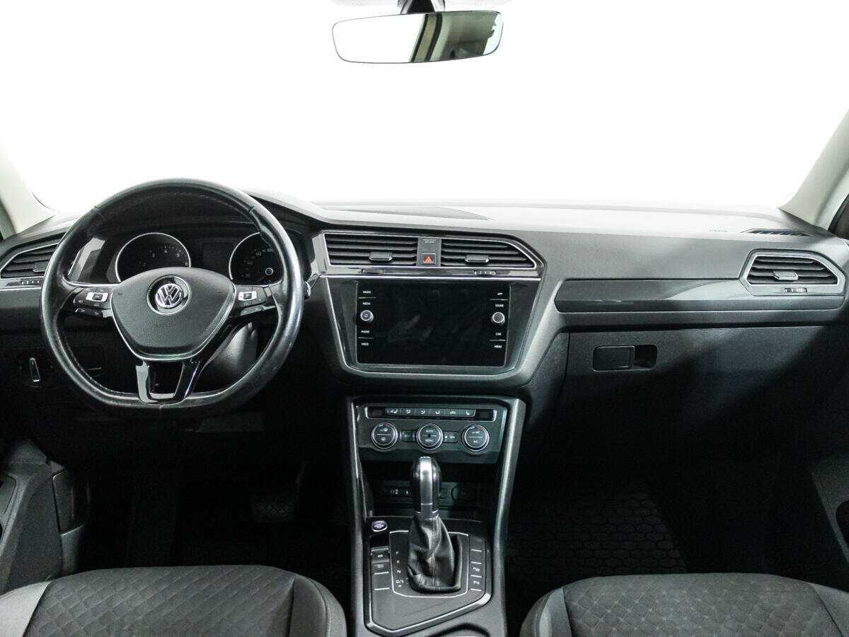 Volkswagen Tiguan с пробегом — 2017 год. Фото: #12