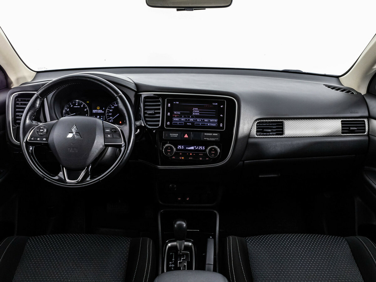 Mitsubishi Outlander с пробегом — 2018 год. Фото: #7
