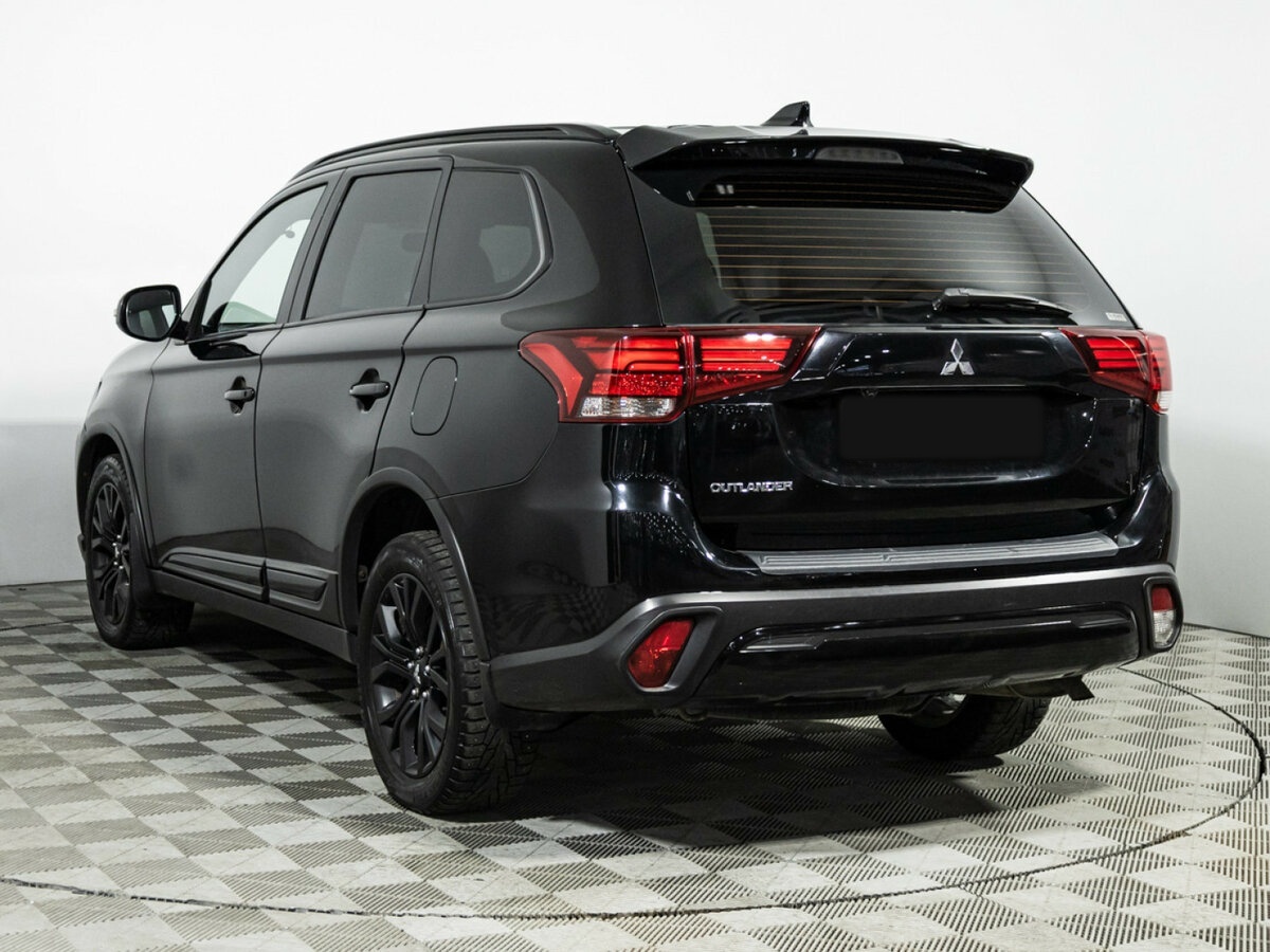 Mitsubishi Outlander с пробегом — 2020 год. Фото: #6