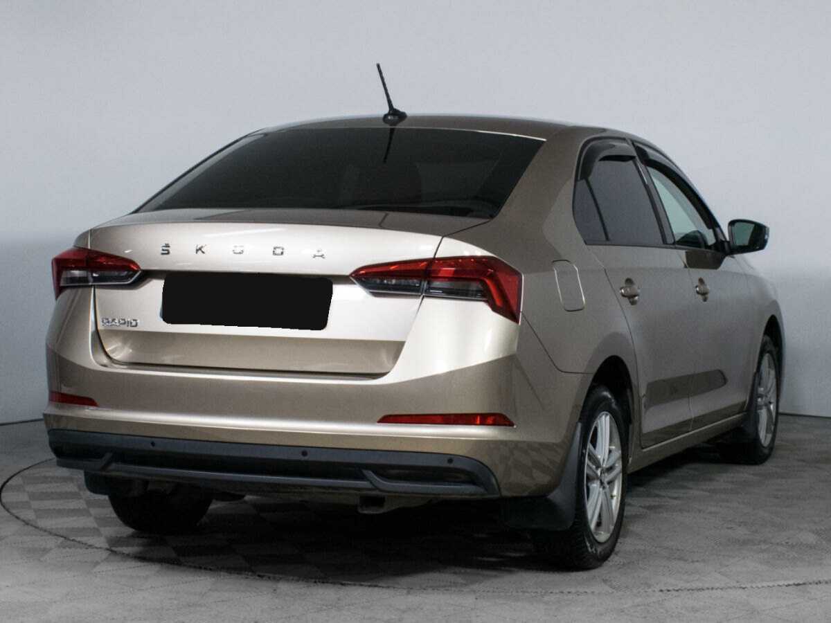 Skoda Rapid с пробегом — 2021 год. Фото: #4