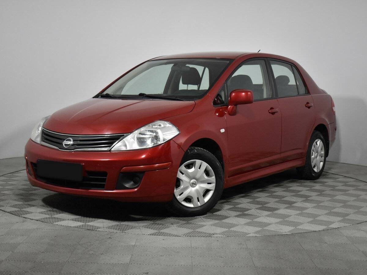 Nissan Tiida с пробегом — 2012 год. Посмотреть фото