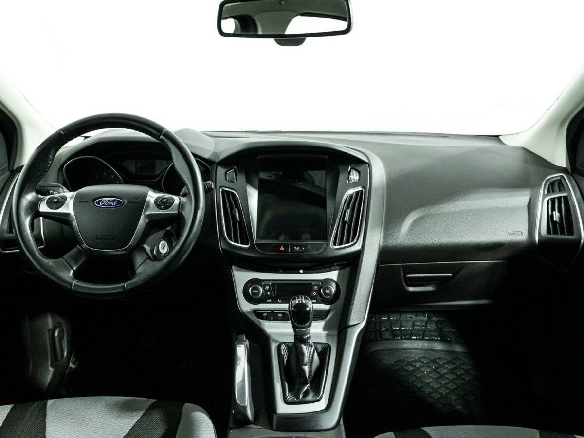 Ford Focus с пробегом — 2013 год. Фото: #12