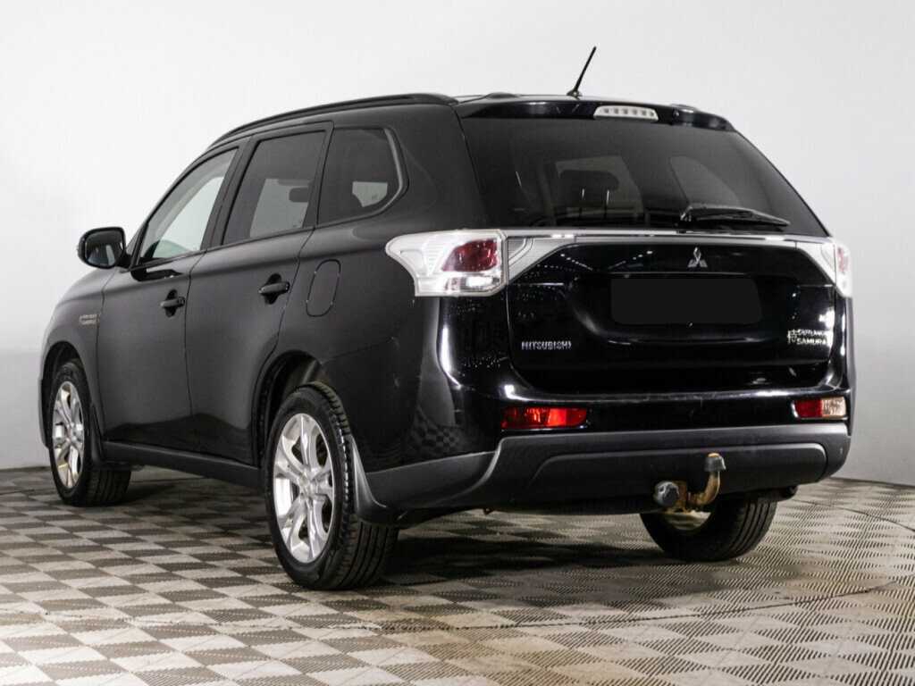 Mitsubishi Outlander с пробегом — 2013 год. Фото: #6
