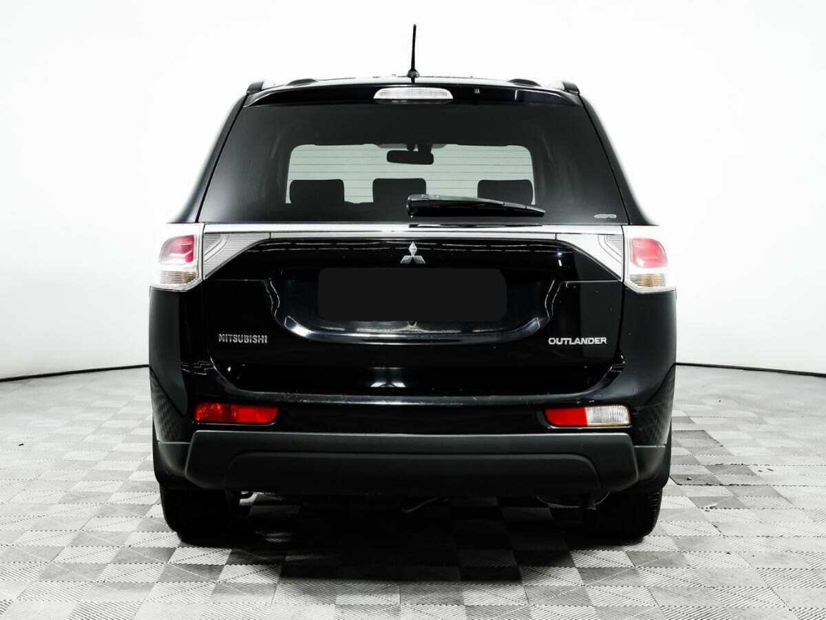 Mitsubishi Outlander с пробегом — 2012 год. Фото: #4