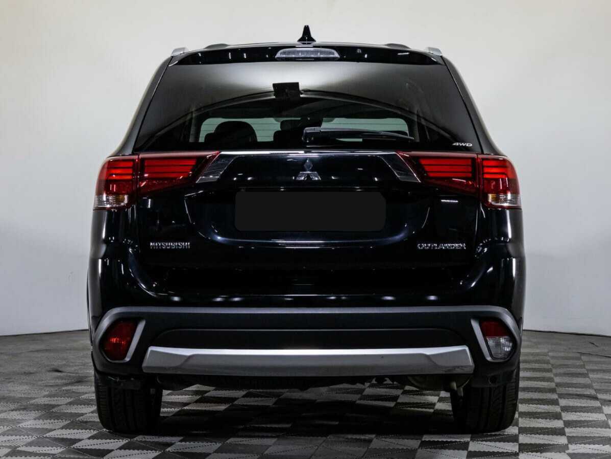Mitsubishi Outlander с пробегом — 2017 год. Фото: #5